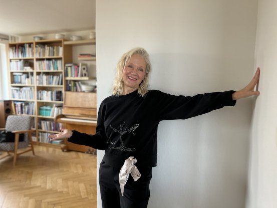 Teplákovka NOSIT BÁSNĚ - Noční